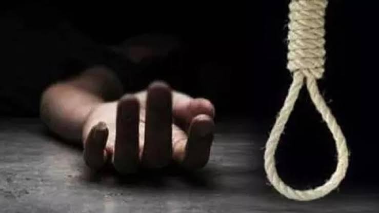 An electricity employee committed suicide by hanging himself in the premises of the grid station